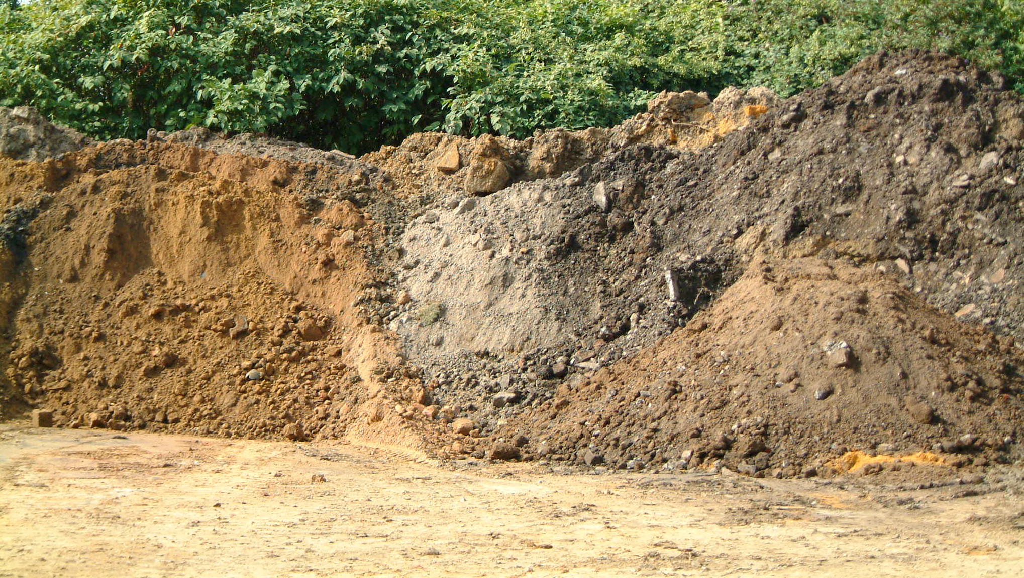 Bodenaufbereitung, Halde auf der Baustelle